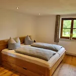 Poppler Mit Aufzug Apartment Hopferau