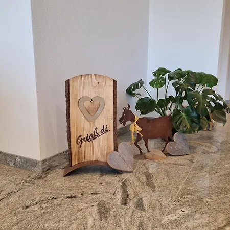 Apartment Poppler Mit Aufzug