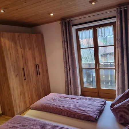 Apartment Poppler Mit Aufzug *